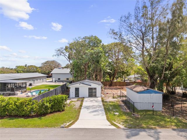 14171 SW 37th Ct 2, Davie, FL 33330