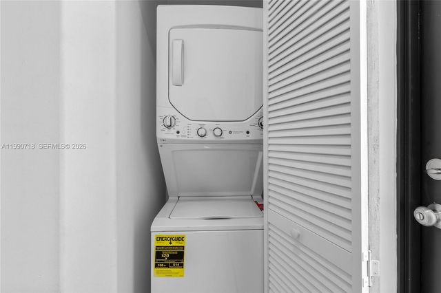 14171 SW 37th Ct 2, Davie, FL 33330