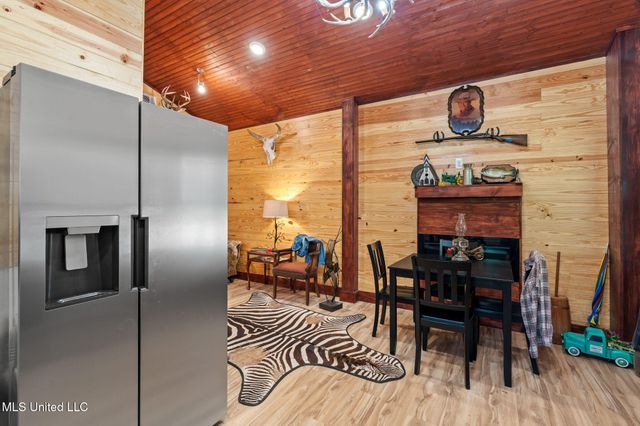 274 Game Reserve Road, Columbia, MS 39429