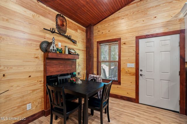 274 Game Reserve Road, Columbia, MS 39429