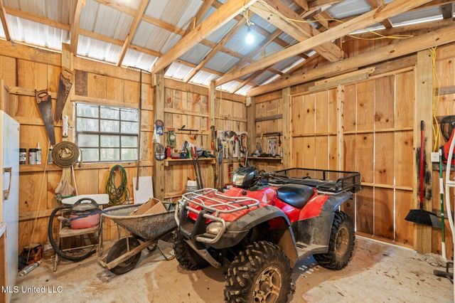 274 Game Reserve Road, Columbia, MS 39429