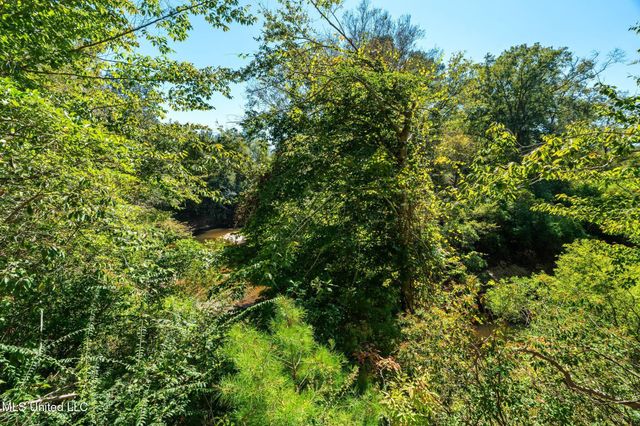 274 Game Reserve Road, Columbia, MS 39429