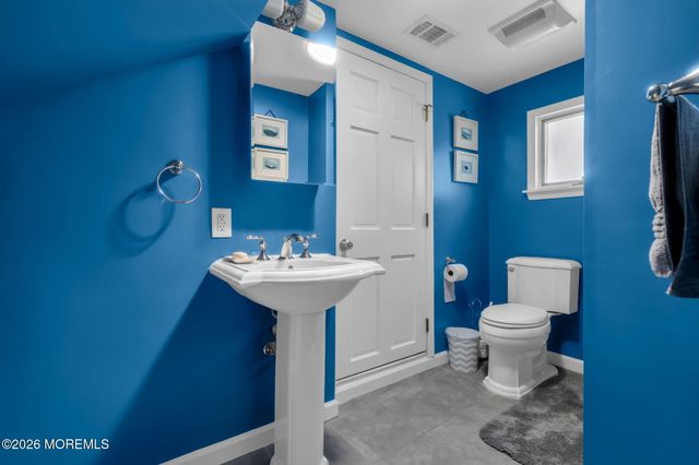 94 Highland Avenue, Leonardo, NJ 07737
