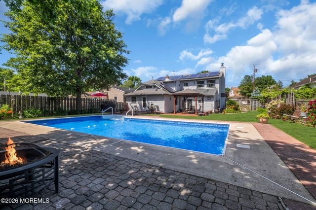 94 Highland Avenue, Leonardo, NJ 07737