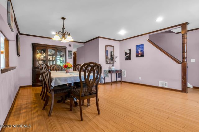 94 Highland Avenue, Leonardo, NJ 07737