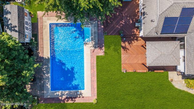 94 Highland Avenue, Leonardo, NJ 07737