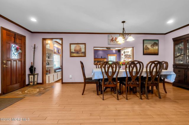 94 Highland Avenue, Leonardo, NJ 07737