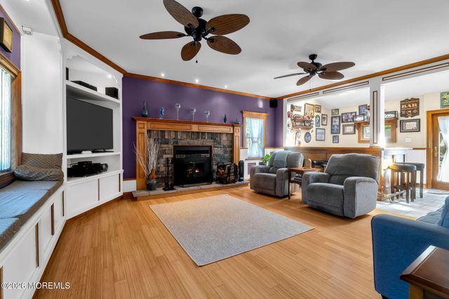94 Highland Avenue, Leonardo, NJ 07737