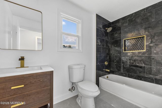 14 Van Dorn Street, Keyport, NJ 07735