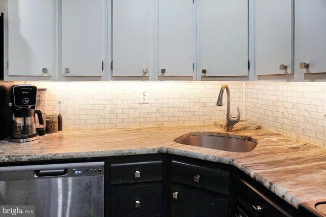76-B W BLUEBELL LN, Mount Laurel, NJ 08054