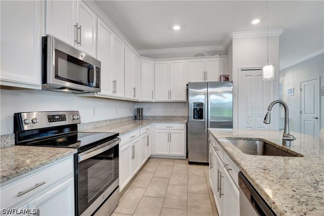 2122 Hamlin ST, Naples, FL 34120