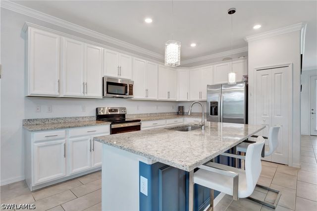 2122 Hamlin ST, Naples, FL 34120