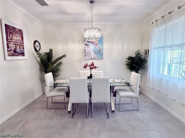 2122 Hamlin ST, Naples, FL 34120