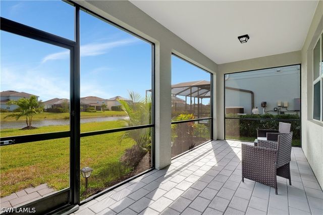 2122 Hamlin ST, Naples, FL 34120