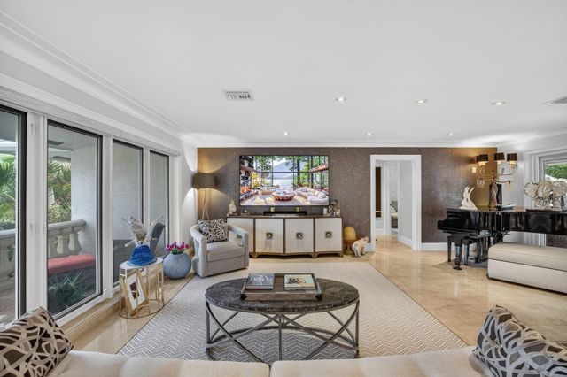 2644 NE 37th Drive, Fort Lauderdale, FL 33308