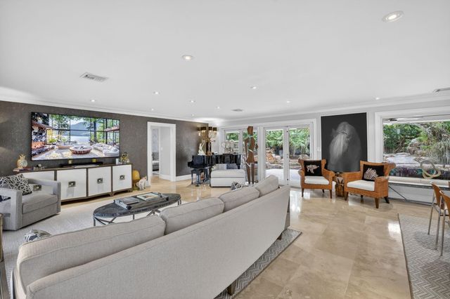 2644 NE 37th Drive, Fort Lauderdale, FL 33308