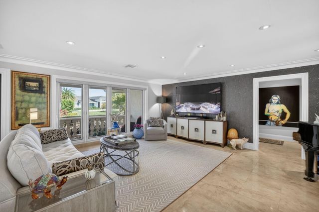 2644 NE 37th Drive, Fort Lauderdale, FL 33308