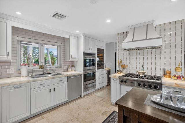 2644 NE 37th Drive, Fort Lauderdale, FL 33308