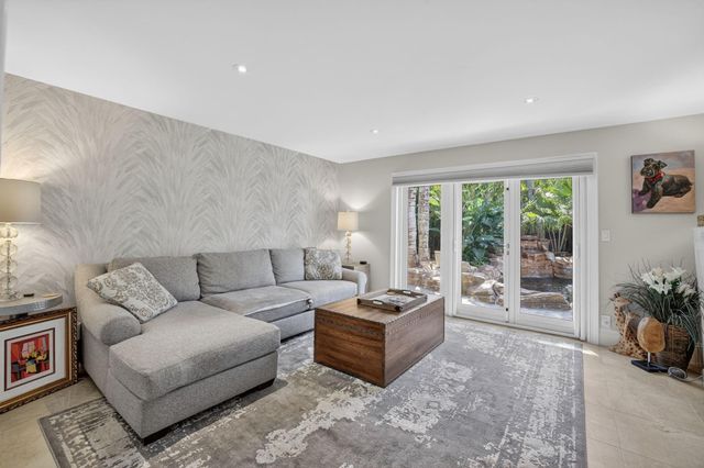 2644 NE 37th Drive, Fort Lauderdale, FL 33308