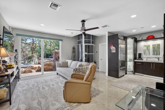 2644 NE 37th Drive, Fort Lauderdale, FL 33308