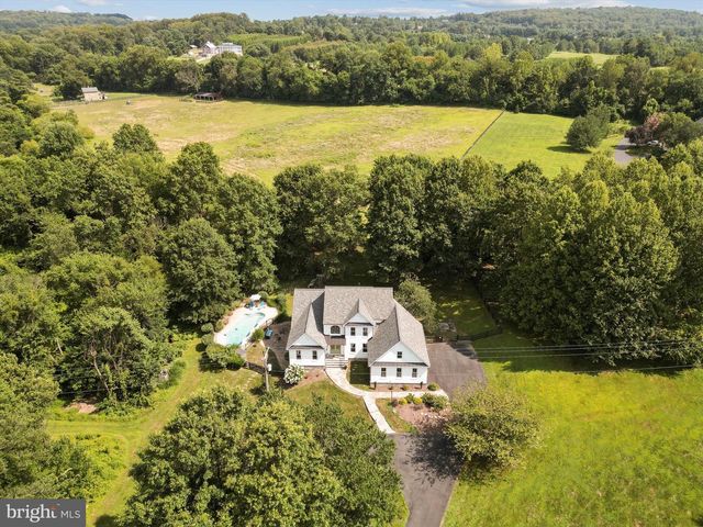 39657 GOLDEN SPRINGS CT, Hamilton, VA 20158