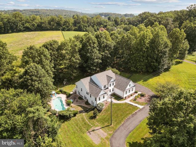 39657 GOLDEN SPRINGS CT, Hamilton, VA 20158