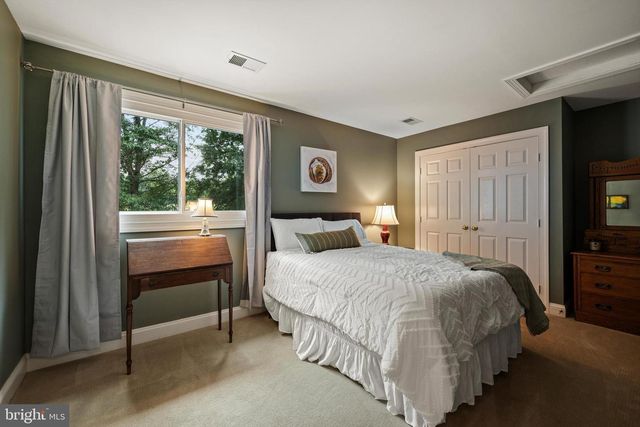 39657 GOLDEN SPRINGS CT, Hamilton, VA 20158