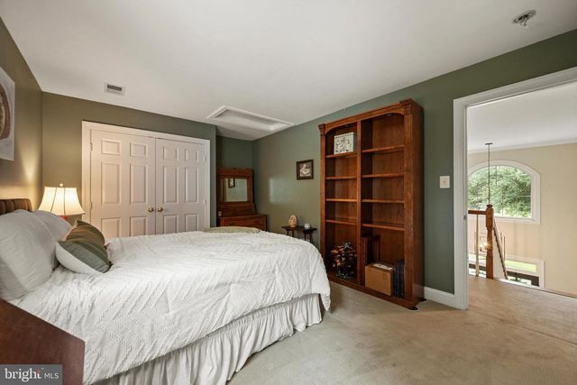 39657 GOLDEN SPRINGS CT, Hamilton, VA 20158