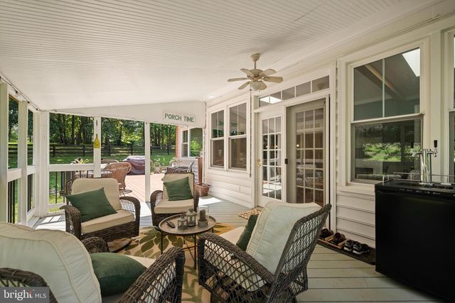 39657 GOLDEN SPRINGS CT, Hamilton, VA 20158