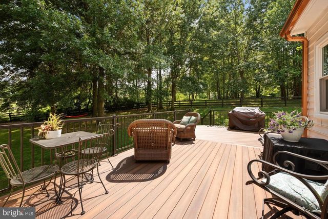 39657 GOLDEN SPRINGS CT, Hamilton, VA 20158