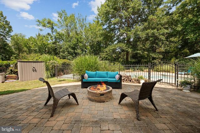 39657 GOLDEN SPRINGS CT, Hamilton, VA 20158