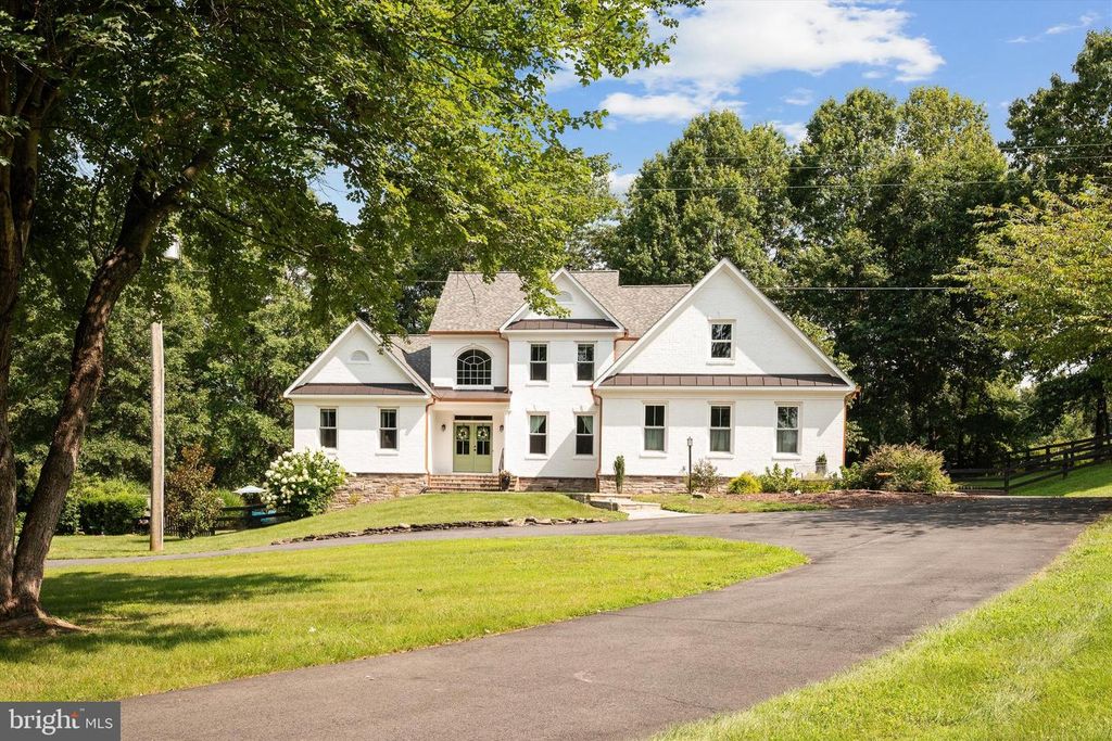 39657 GOLDEN SPRINGS CT, Hamilton, VA 20158