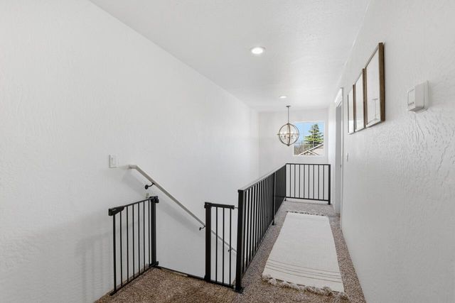 1619 S Columbus Avenue, Medford, OR 97501