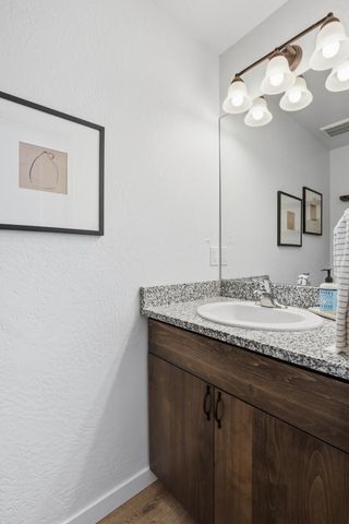 1619 S Columbus Avenue, Medford, OR 97501