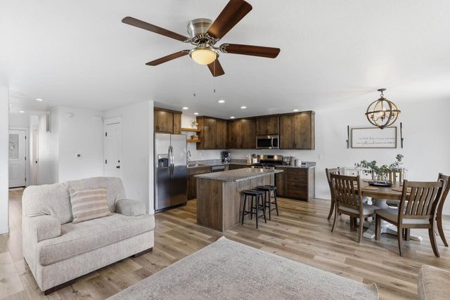 1619 S Columbus Avenue, Medford, OR 97501