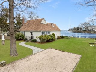 221 Earle Drive, North Kingstown, RI 02852