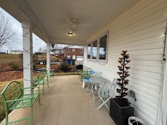 648 Meadowlark Drive, Winston-salem, NC 27106