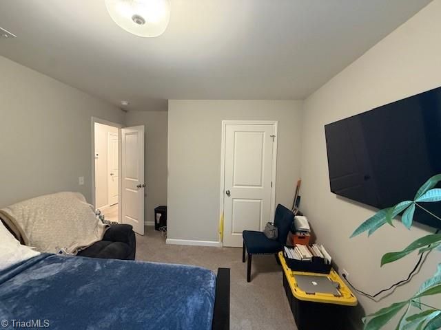 648 Meadowlark Drive, Winston-salem, NC 27106