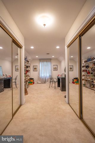 710 NICOLE DR, Mickleton, NJ 08056