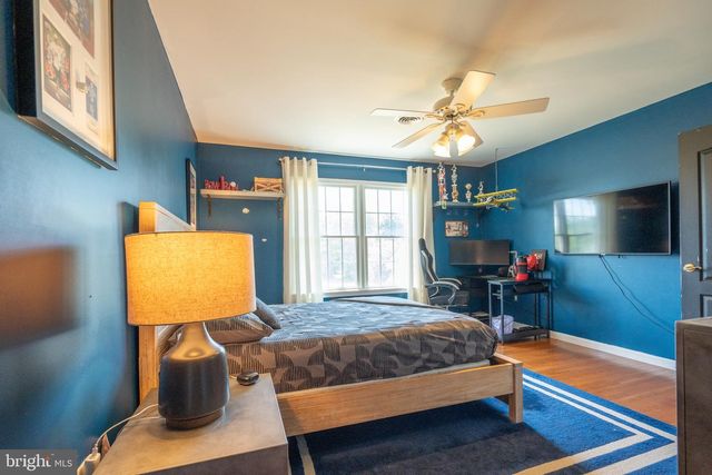 710 NICOLE DR, Mickleton, NJ 08056