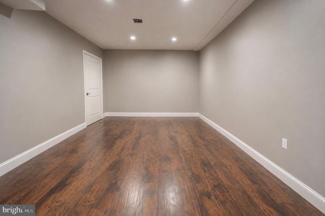 710 NICOLE DR, Mickleton, NJ 08056