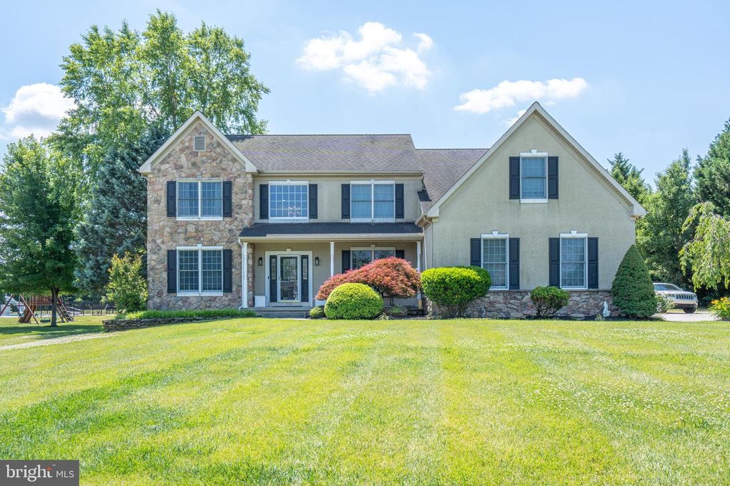 710 NICOLE DR, Mickleton, NJ 08056