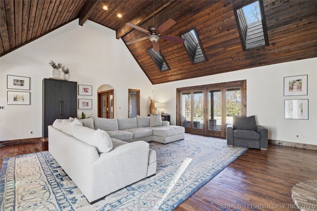 7215 S 26th West West Avenue, Tulsa, OK 74132