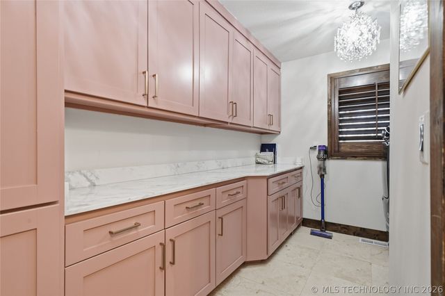 7215 S 26th West West Avenue, Tulsa, OK 74132