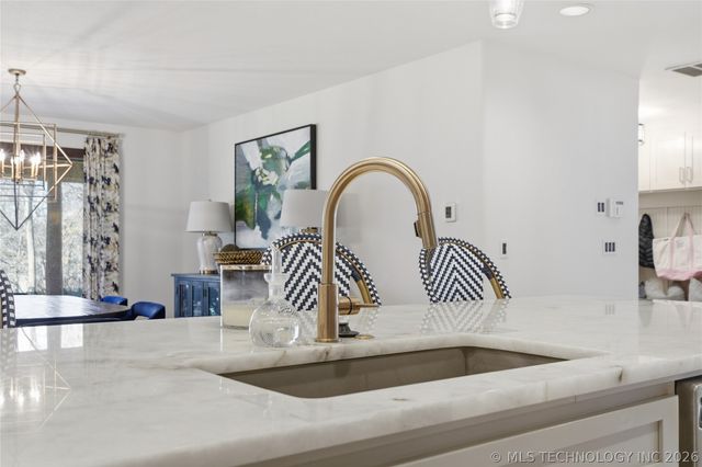 7215 S 26th West West Avenue, Tulsa, OK 74132