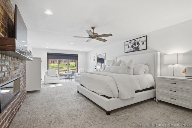 7215 S 26th West West Avenue, Tulsa, OK 74132