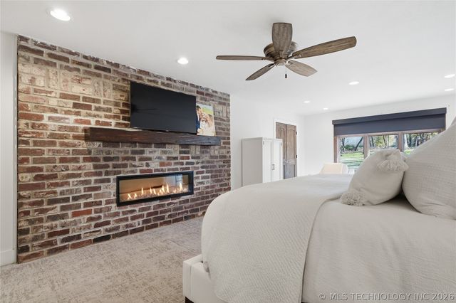 7215 S 26th West West Avenue, Tulsa, OK 74132