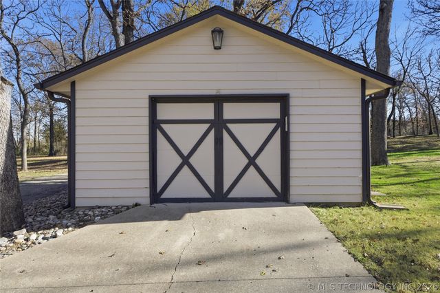 7215 S 26th West West Avenue, Tulsa, OK 74132