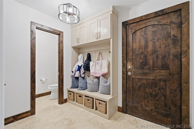 7215 S 26th West West Avenue, Tulsa, OK 74132