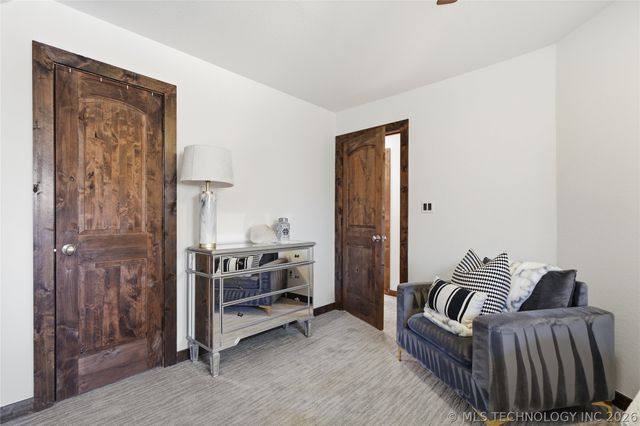 7215 S 26th West West Avenue, Tulsa, OK 74132